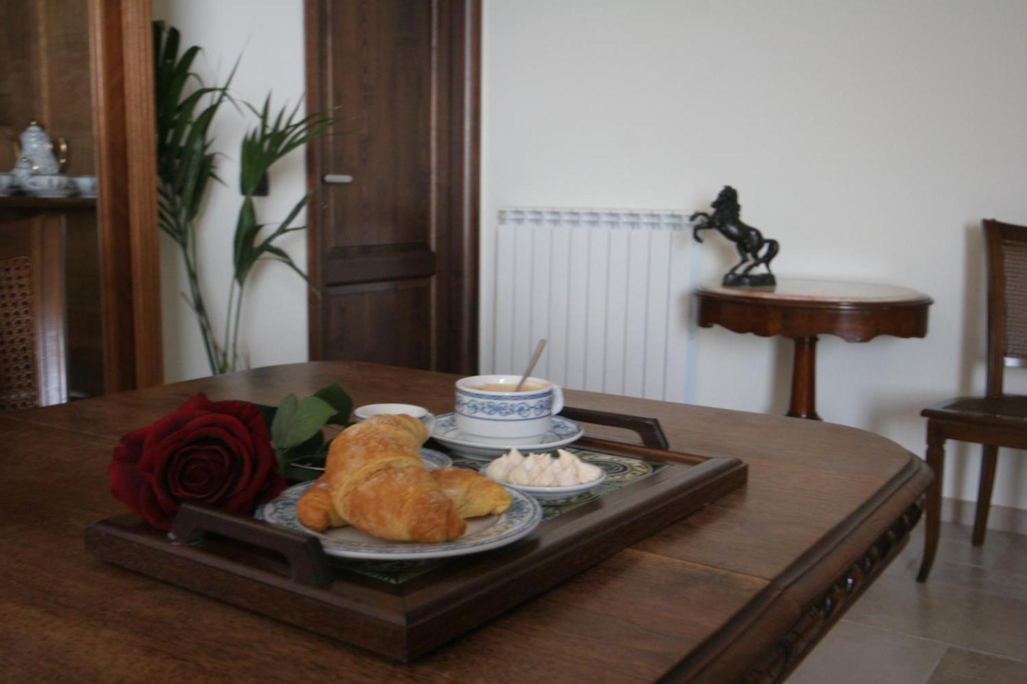 Casale Degli Ulivi Prestige Bed & Breakfast Altavilla Silentina Exterior photo